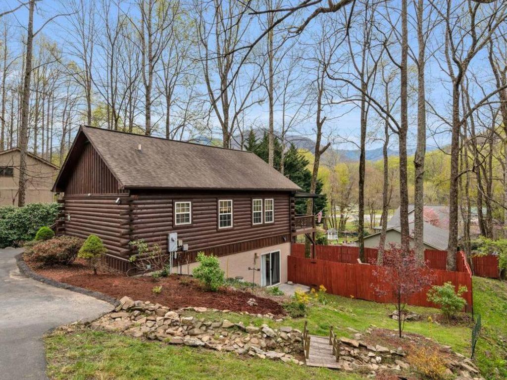 Soco Serene Cabin In The Heart Of Maggie Valley Luaran gambar