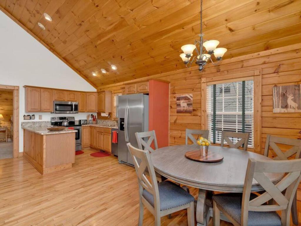 Soco Serene Cabin In The Heart Of Maggie Valley Luaran gambar