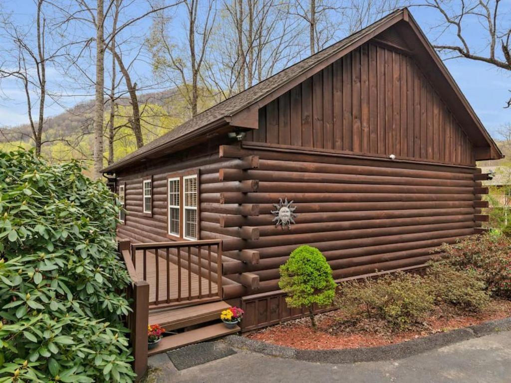 Soco Serene Cabin In The Heart Of Maggie Valley Luaran gambar